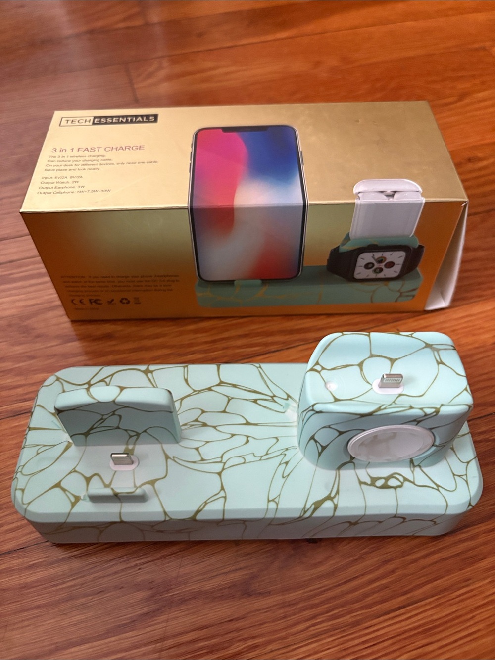Essentials 3-in-1 Fast Charge Dock Station - Mint Green with Gold Veins